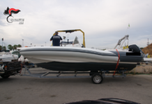 Tentano di rubare un gommone da 50mila euro, sorpresi dai Carabinieri e denunciati