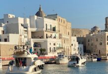 Passeggiata ed emozioni in mare per i ragazzi del Centro Arcobaleno di Monopoli