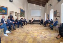 Abbandono rifiuti nelle campagne: droni, videotrappole e controlli per beccare gli sporcaccioni