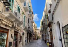 Monopoli, “Case che non si riescono ad affittare, giovani costretti a trasferirsi e centri storici diventati scenografie turistiche”