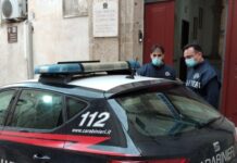 Mentre il ladro è in casa, scatta il blitz dei Carabinieri: arrestati 2 uomini e 1 donna