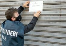 Massaggi orientali e “bagno romantico”, chiuso centro estetico senza autorizzazione