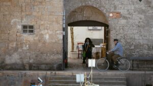 storia famiglia perbene seconda 5 2