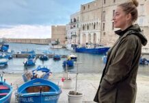 Amber Heard, la star di Hollywood al porto di Monopoli