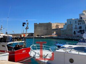castello monopoli porto