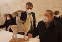 Al via la mostra di Montemurro, il cantore dell’argilla, e del fotografo Di Palma