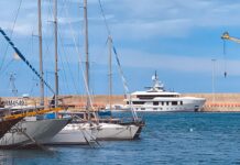 Monopoli, al porto l’approdo 26 navi extra lusso: sbarcano i “Paperoni”