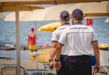 Acquascooter nelle aree riservate alla balneazione, bagnanti a rischio. Tolleranza zero