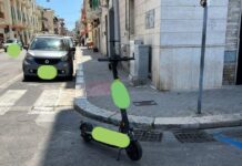 Monopoli, con il monopattino elettrico, ma senza targa: sanzioni da 100 a 400 euro per 5 conducenti