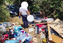 Da Fasano a Monopoli per abbandonare rifiuti. Incastrato da un indirizzo: 600 euro di sanzione