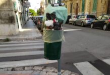 Monopoli, Polizia Locale appostata sorprende e sanziona 7 cittadini: avevano gettato buste di indifferenziata nei cestini