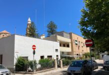 Monopoli: 2 ragazze tentano il colpo in via Levi, ma l’anziana urla e scappano via