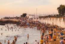Monopoli, cambia location il bagno all’alba: il primo settembre l’evento alla Pentima