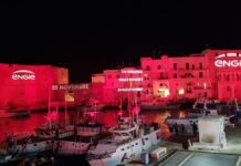 Violenza contro le donne, Monopoli si colora di rosso. Annese: “Una battaglia di civiltà ”