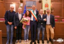 La proclamazione di Annese sindaco. Primo atto: affidare il suo operato per Monopoli ai santi patroni