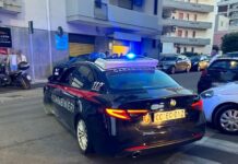 Monopoli, accoltellato per una telefonata a voce alta. Arrestato l’aggressore