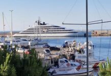 Monopoli, super lusso per 73 passeggeri: al porto l’Emerald Azzurra