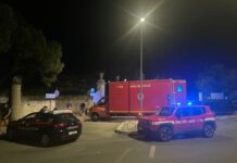 Cade in una cisterna di vino, il padre cerca di salvarlo: morti entrambi