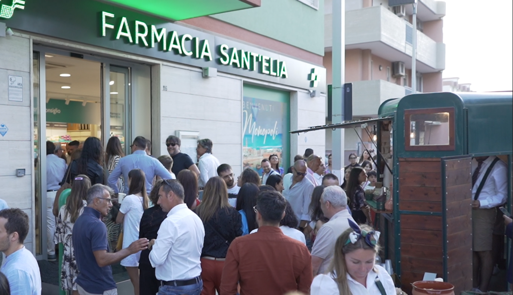 Monopoli, aperta la Farmacia Sant'Elia medicinali a domicilio, anche