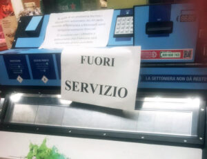 distributori sacchetti differenziata e1691673312135