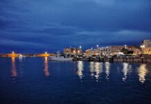 Monopoli, tavolini e sedie abusivi nei locali della movida: alcune attività sospese per 3 giorni