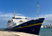 Monopoli, ecco Monet: un giorno in più in porto per lo yacht