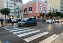 Monopoli, in via Cialdini investita una donna. Portata in ospedale