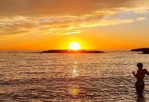 Monopoli, lo spettacolo dell’alba di oggi in una foto inviata da un lettore
