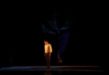 Monopoli, “La luna e i falò” in scena con Luigi D’Elia al teatro Mariella