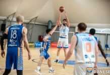 La White Wise fa poker. Battuta Brindisi al termine di un match al cardiopalma