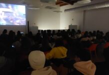 Monopoli, Sanremo in biblioteca: sala piena per la finale del Festival
