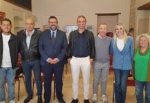 Monopoli, “Riempiamo le vetrine della città”: opere d’arte per sensibilizzare al tema della parità di genere