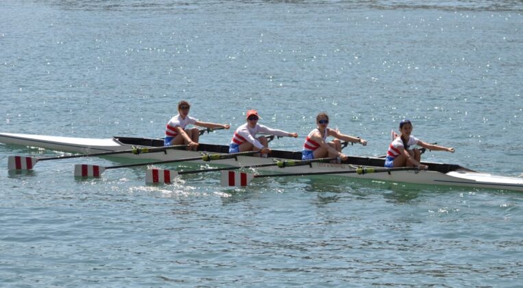 Quattro di coppia Senior A femminile oro