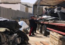 Auto di lusso parcellizzate per i pezzi di ricambio pronti per l’estero, 4 arresti