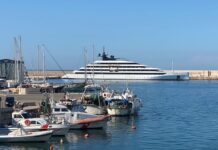 A Monopoli terno secco: in porto anche il super yacht Emerald Sakara con Crazy me e Hamaya