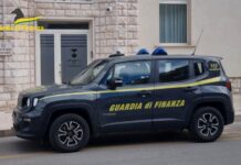 Guadagni facili con investimenti, ma è una truffa da 200mila euro: promotrice finanziaria indagata