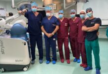 Protesi totale di ginocchio, a Putignano i primi 50 interventi eseguiti con sistema robotizzato