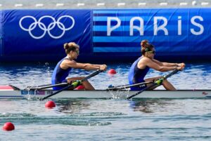 Clara Guerra e Stefania Gobbi in azione di gara in doppio a Parigi 2024