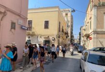 Monopoli, Pd: “Un B&B ogni 25 abitanti, persi circa 1000 residenti. Immobili non per chi ci vive, ma per chi ci specula”