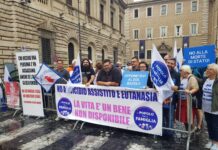Eutanasia e suicidio assistito, il PdF a Roma per manifestare contro il ddl sul fine vita