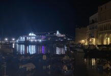 Monopoli, al porto brilla la Silver Whisper: 186 metri per la nave da crociera di lusso