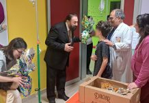 Uova di cioccolato a bambini e anziani e pacchi alimentari a famiglie in difficoltà: la Pasqua solidale dell’Associazione Lilly Colucci