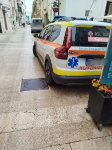 centro storico auto medica ambulanza
