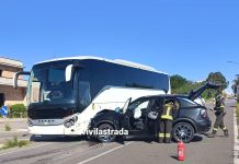 Scontro pullman-auto nel giorno di festa: turista inglese in ospedale a Monopoli