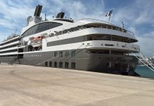 Monopoli, ecco “L’Austral”, il mega yacht per chi ama il lusso. A bordo 223 passeggeri