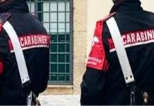 Minaccia di morte l’ex e tenta di investirne la madre: arrestato 39enne