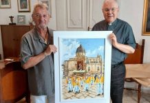 Monopoli, Stefano Napoletano dona “La Processione” alla Curia Vescovile