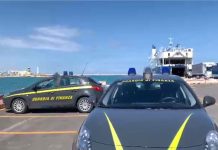 Cercava di espatriare nascosto tra la merce, arrestato latitante ricercato a livello internazionale