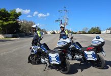 Monopoli, sul monopattino elettrico, ma senza il casco: 19 giovani sanzionati. Controlli della Polizia Locale