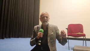 PRESENTAZIONE LOVASCIO 1